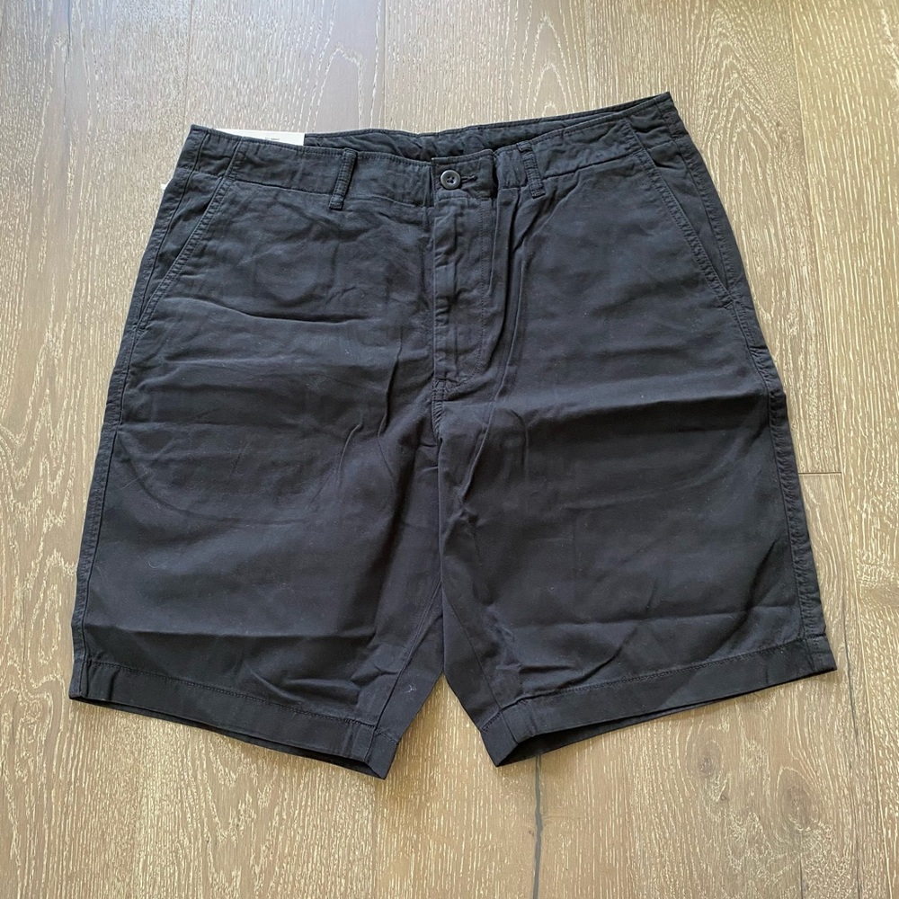 Uniqlo chino shorts in black - Picture 13 of 13